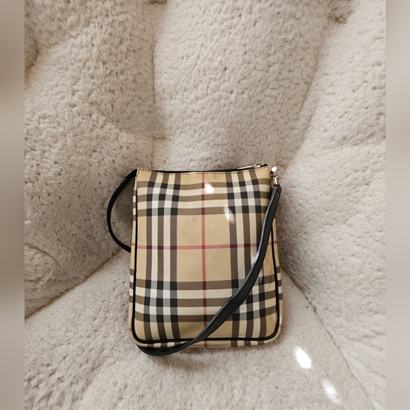 Burberry vintage crossbody bag